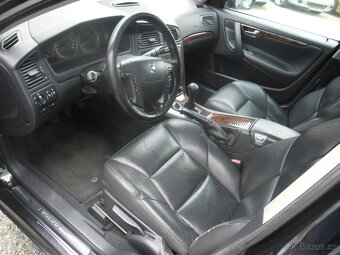 Volvo V 70 2.4 TD kombi - 5