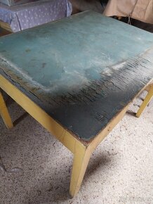 Starší dřevěné stoly k renovaci - 5