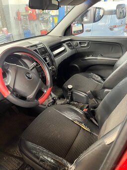 Kia Sportage 2.0 CRDI 4x4 103kw 2009 - 5