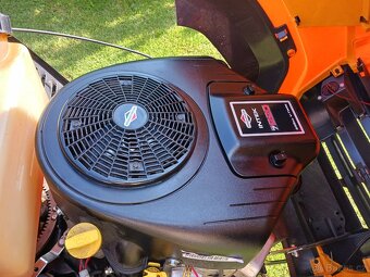 Zahradní traktor Stiga Estate 7122 HWS - 5