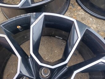 5x112 r19  Skoda Extreme - 5