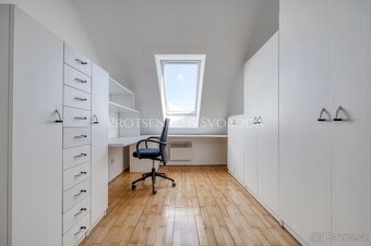 Prodej vily 530 m², pozemek 1395 m² Benešovo nám., Křižanov - 5