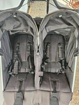 Kočárek Thule Urban Glide 2 pro dvojčata s fusaky. - 5