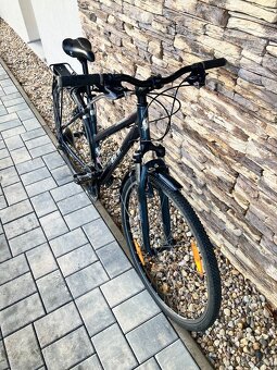 Dámské trekové kolo GT - 5