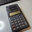 Ruční tisková kalkulačka Casio HR-8L - 5