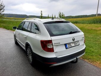 Škoda superb Laurin a Klement 2,0 tdi 125kw r.v 2015 čr - 5