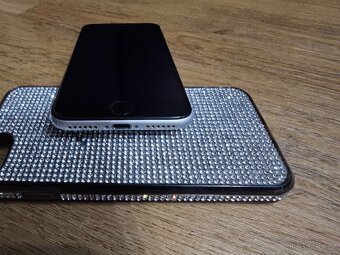 iPhone SE 2020 - 5