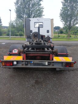Hákový nosič kontejnerů Iveco Eurocargo - 5