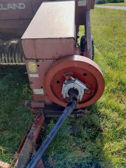 Lis na malé balíky New Holland 276 - 5