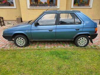 Prodám Škodu Favorit r.v.1990 po STK. - 5