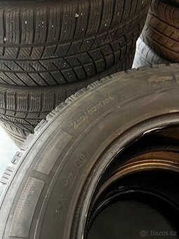 Prodam 4x zimni pneu-235/65 R16C - 5