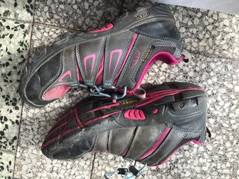 Keen celoroční 38 - 5