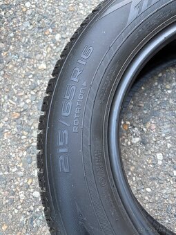 Zimni pneu 215/65/16 Nokian WR Suv4 - 5