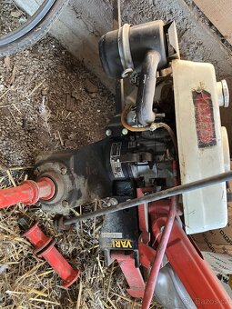 Prodám náhradní díly z rotavátoru Tera Vari, typ AKY - 5