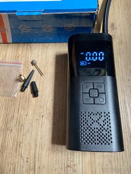 Vzduchový kompresor AKU 6000mAh - 5