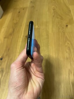 Prodám iPhone XR 64 GB - 5