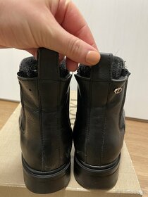 Černé kotníčkové zimní boty Lasocki - 5