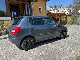 ŠKODA FABIA 2011 1.4i 16v AMBIENTE 152.000km FACELIFT - 5