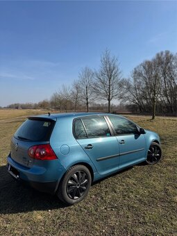 Volkswagen Golf V - 5