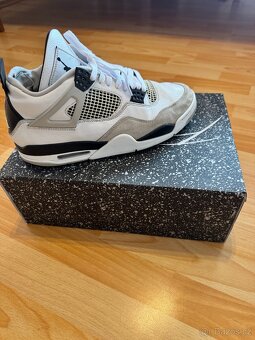 Prodám (WTS) Jordan 1 Retro High OG a Jordan 4 Retro - 5