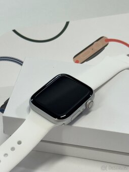 Apple Watch SE 44mm GPS + CELLULAR | Kompletní balení - 5