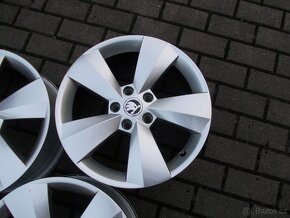 5x112 R17 orig. ŠKODA. NANUQ - 5