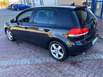 VW GOLF VI 2.0TDi 9/2010 ALU, KLIMA, NAVI, 6.RYCHL, L+Z kola - 5