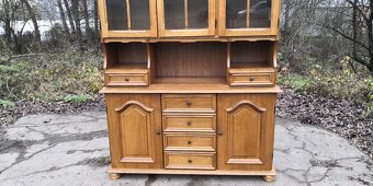 Masivní rustikální příborník - 5