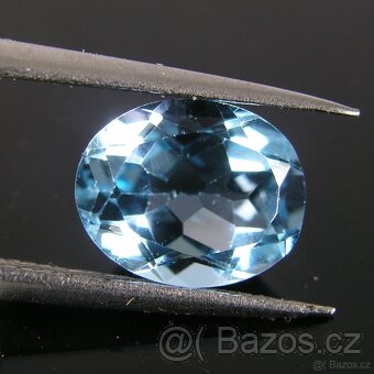 Topaz- ovál, modif. briliant - 3,24 ct. - 5