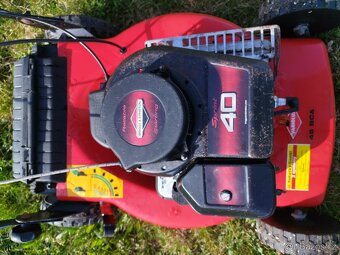Benzínová sekačka Briggs & Stratton - 5