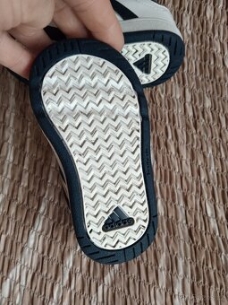 Adidas dětské tenisky velikost 21. - 5