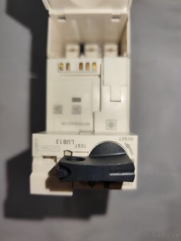 výkonová základna - TeSys U - 12 A - 110...220 V DC - 5