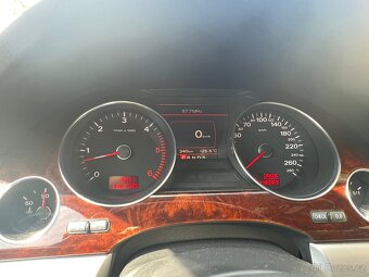 Audi a8 - 5