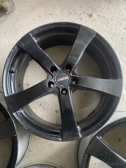 Kola Dezent R19, 5x112 - 5