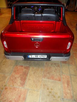 Hecht Mercedes Benz XMX606 červená - 5