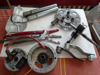 Prodám zadní tluniče na S22 a další díly - 5