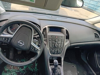 Opel Astra J 1.3 DT ( A13DTE ) 70kW r.2011 šedá Z177 na náhr - 5