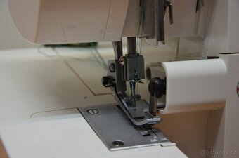 ŠICÍ STROJ SINGER S010L - 5