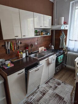 2izbáčik, sídlisko západ - 5