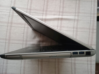 notebook Dell Vostro 3560 s novým Windows 10 - 5