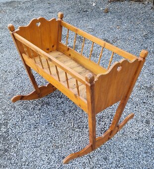 Dřevěná kolébka - 5