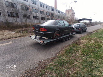 Prodám veškeré náhradní díly Mercedes Benz w210 300TD - 5