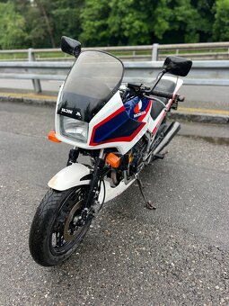 Honda vf 500 v four - 5