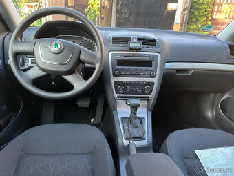 benzínová Škoda Octavia Limo 1.4 UNIKÁTNÍ STAV DSG automat - 5