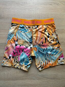 Dámské sportovní kraťasy Nike Pro - 5