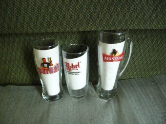 Prodám pivní sklo sklenice půllitry třetinky - 5