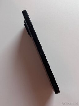 iPhone 15, 128gb -92% baterie, záruka - 5