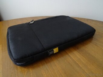 Bluetooth klávesnice HP a pouzdro na tablet Case Logic - 5