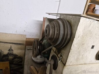 Profi stolní soustruh na kov - výrobce ČKD - 5