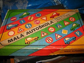 staré hračky, hry, stavebnice,panenky, auta... - 5